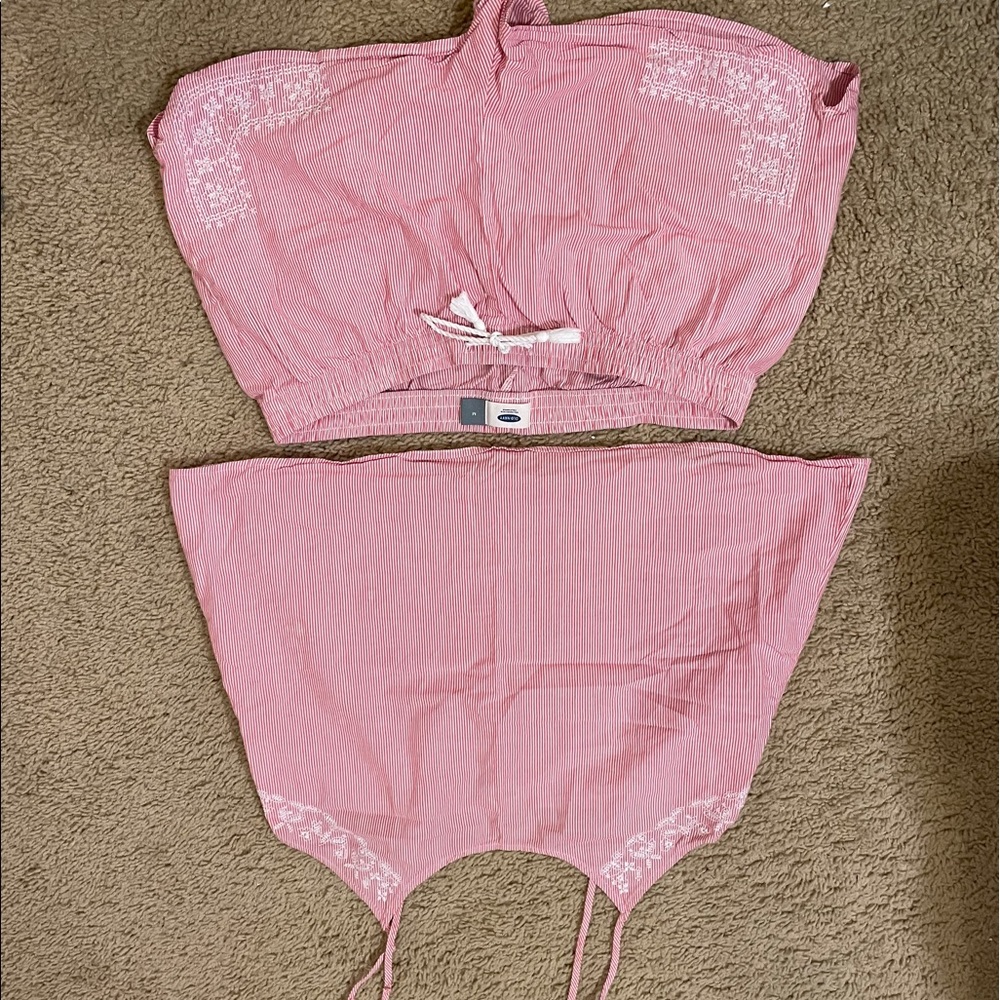 Old navy pajama set. Size medium